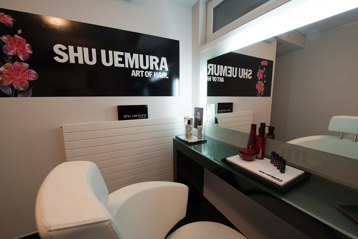 Cabine Shu Uemura Victoria Coiffure