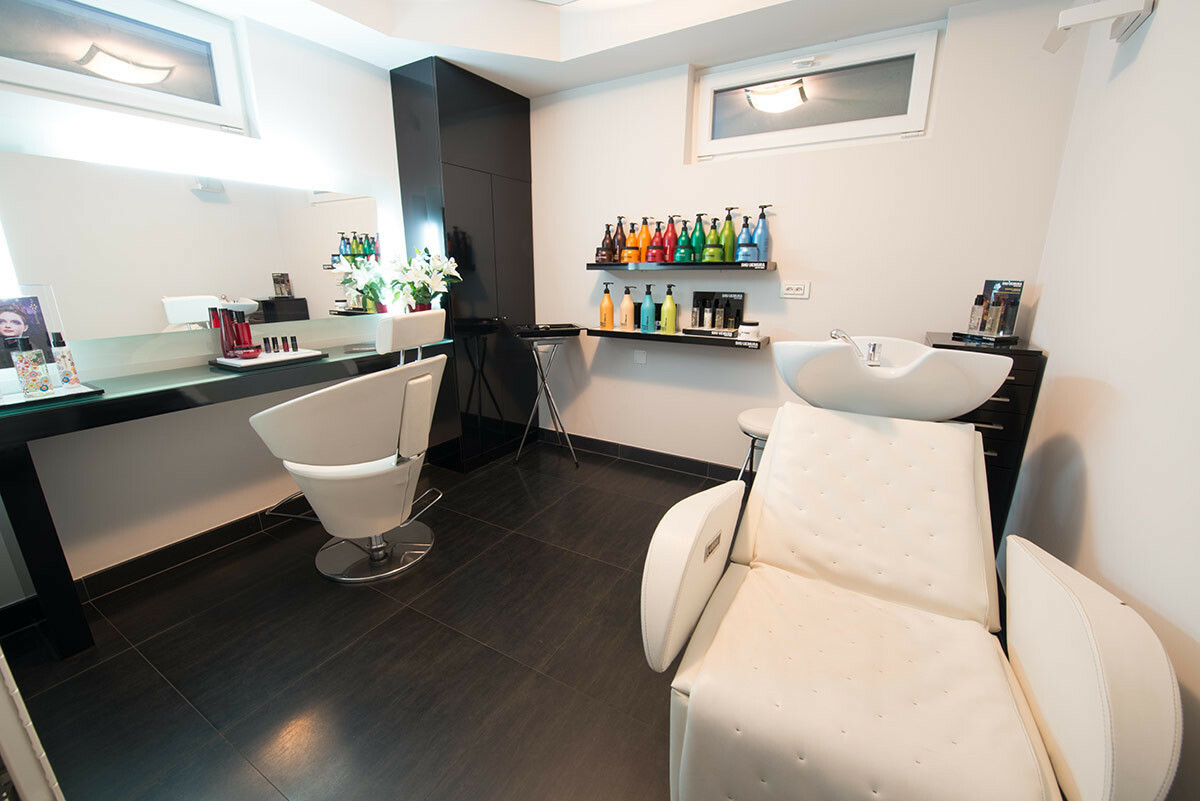 Cabine Shu Uemura Victoria Coiffure