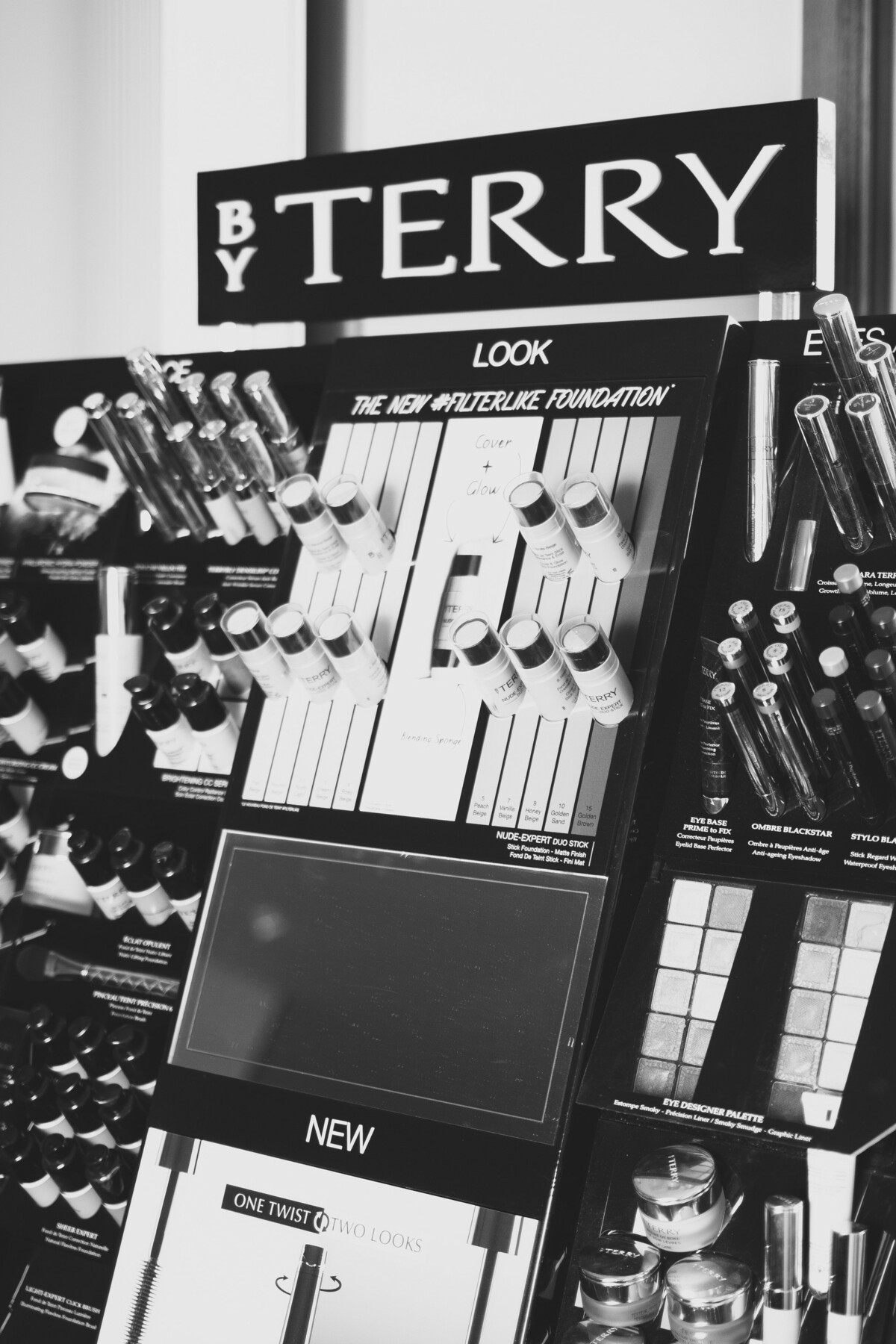 By TERRY Victoria Coiffure